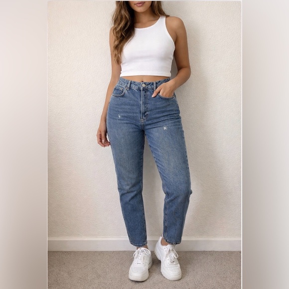 BDG Denim - Urban Outfitters BDG high-waisted mom jeans in a medium wash blue denim NWT!!